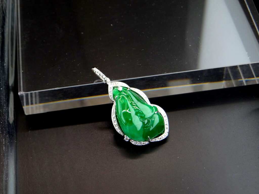 Natural Emerald Vivid Green Orchid Pendant with 18K Diamonds