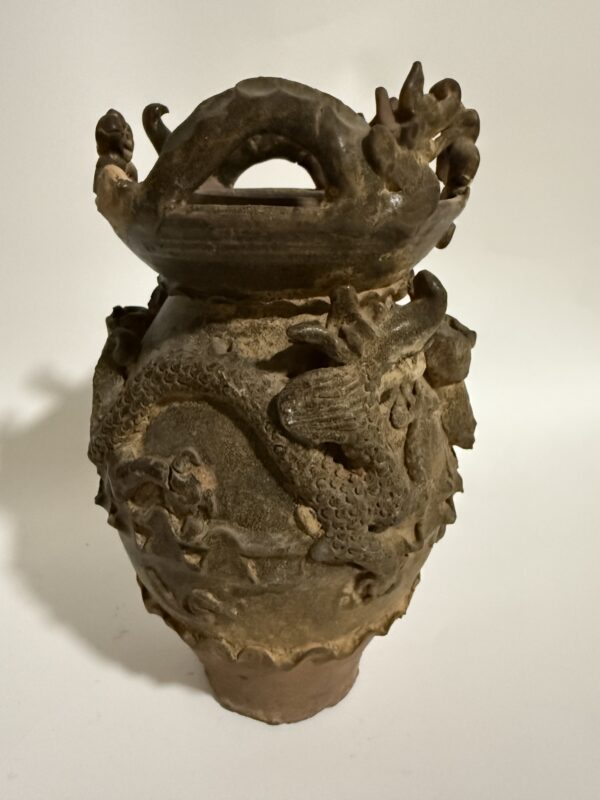 Three Kingdoms Period Stacked and Sculpted Granary Jar with Acrobatic Performances and Flying Birds - Image 3