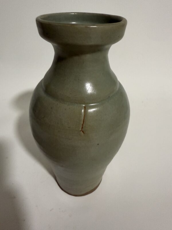 Ming Dynasty Longquan Kiln Celadon Vase - Image 3