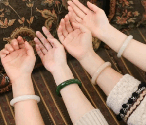 Jadeite vs. Nephrite Bracelets: Which Is Better? 5 Key Comparison Points